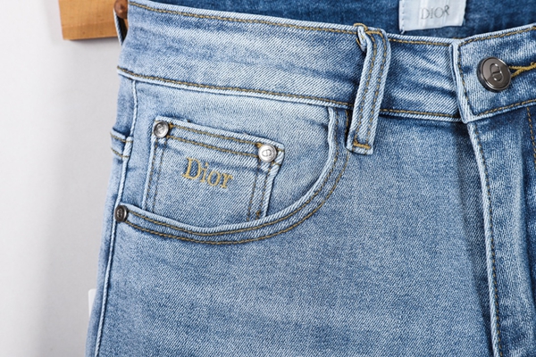 ブランドジーンズ着用イメージ